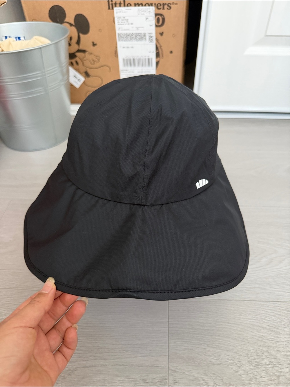 Women’s Black Sun Hat with Subtle Logo - Lightweight Outdoor Bucket